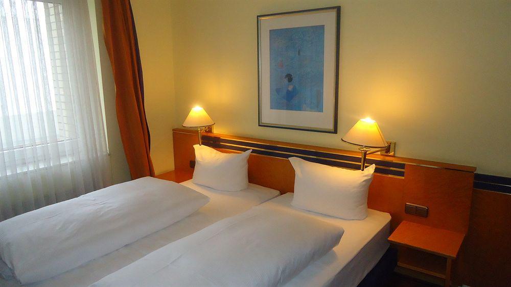 Hotel Rahlstedter Hof Αμβούργο Εξωτερικό φωτογραφία