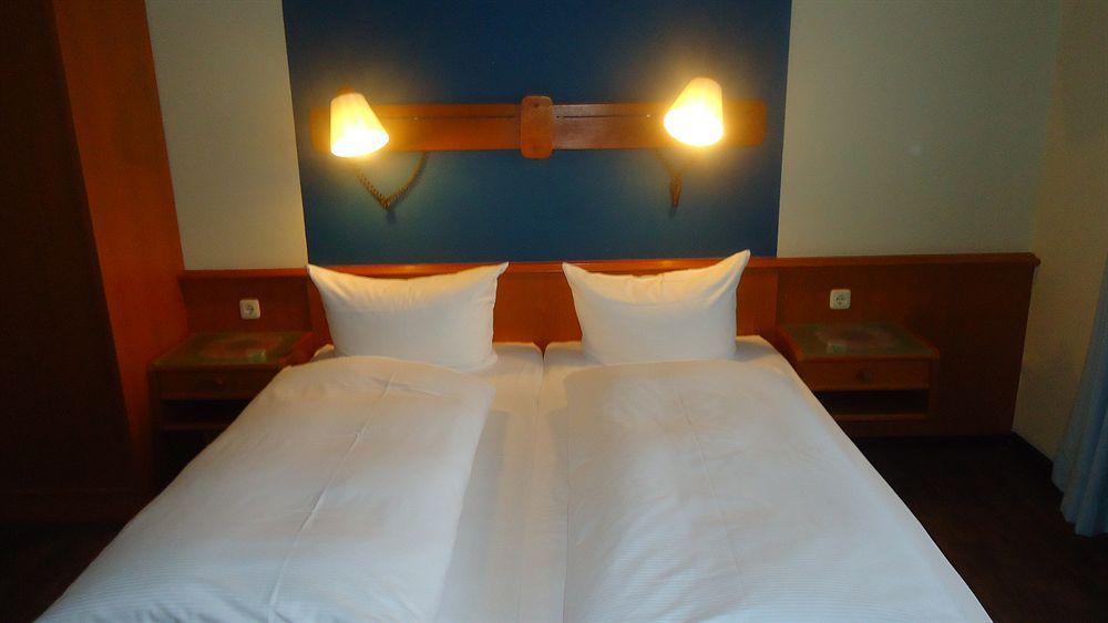Hotel Rahlstedter Hof Αμβούργο Εξωτερικό φωτογραφία