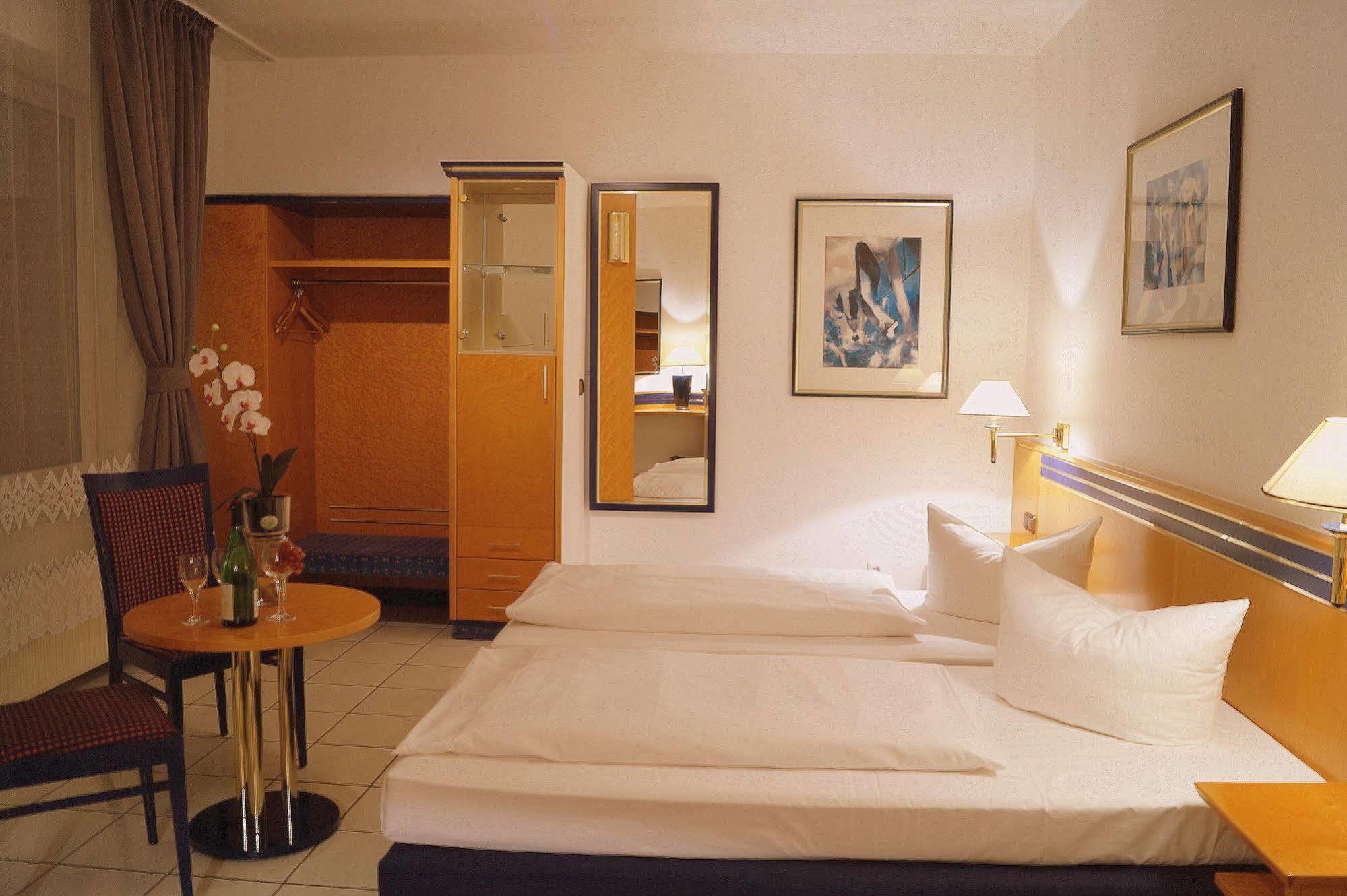 Hotel Rahlstedter Hof Αμβούργο Εξωτερικό φωτογραφία